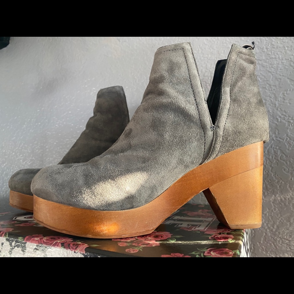 Jeffrey Cambell clogs